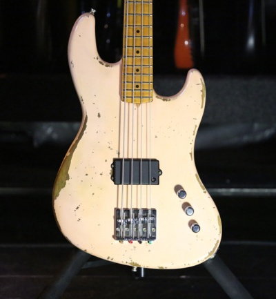 Flea Custom Shop Jazz Bass